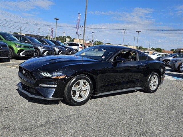 2020 Ford Mustang EcoBoost photo 3