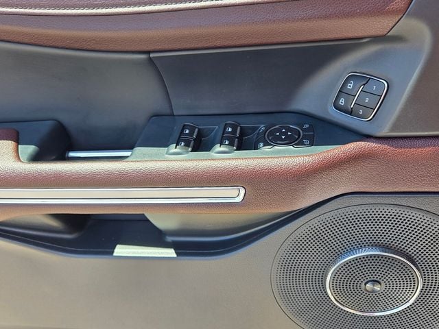 2022 Ford Expedition Limited - Photo 31