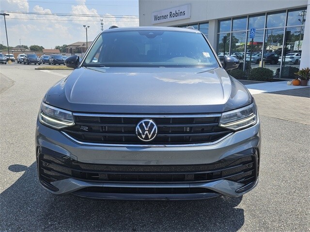 2022 Volkswagen Tiguan SE R-Line Black photo 2