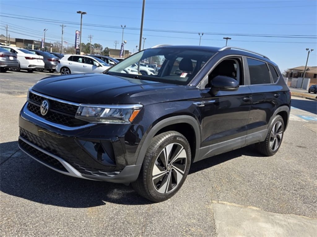 Used 2024 Volkswagen Taos 1.5T SE SUV