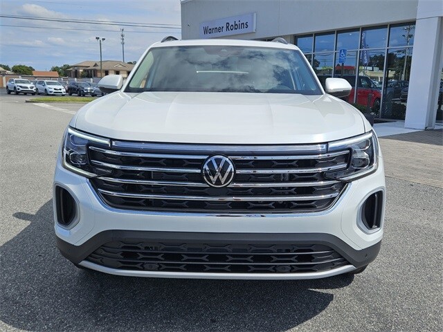 2026 Volkswagen Atlas SE Technology photo 2
