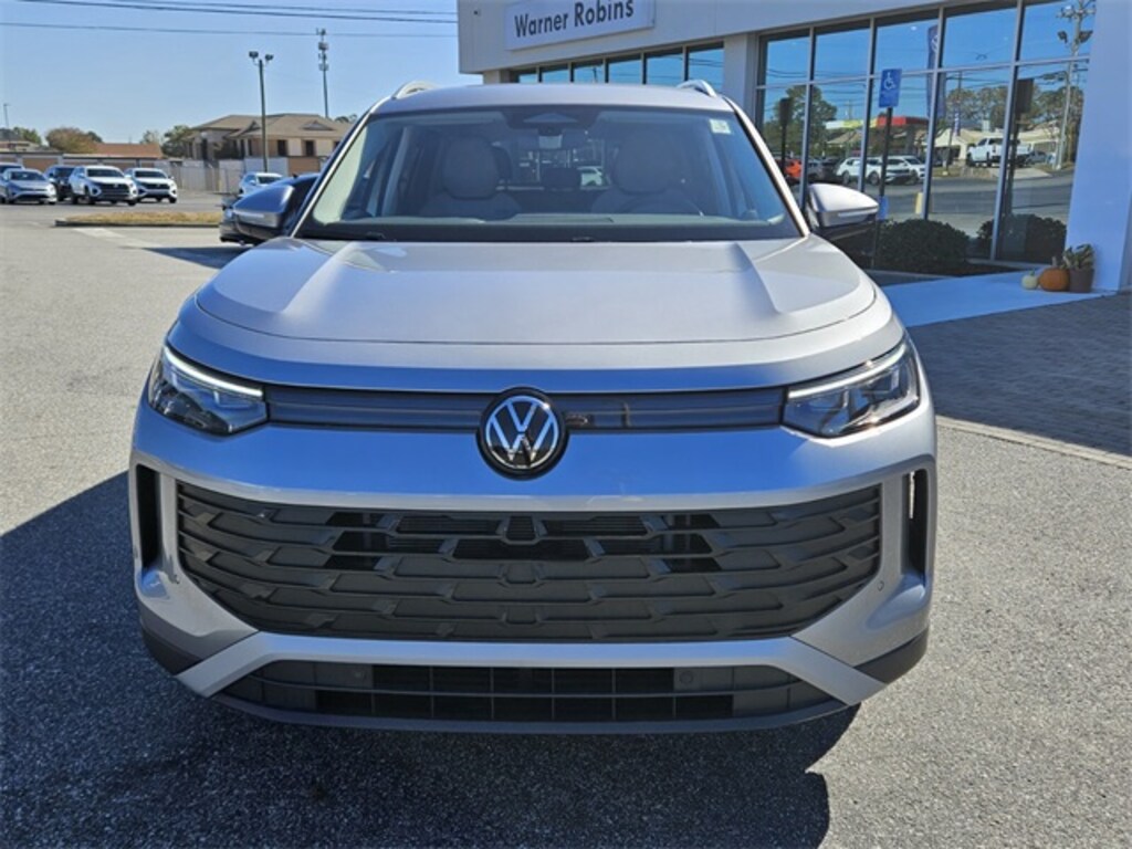 New 2026 Volkswagen Tiguan 2.0T SE SUV