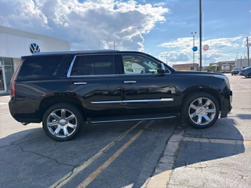 Used 2020 CADILLAC Escalade Luxury SUV
