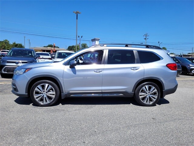 2022 Subaru Ascent Limited photo 4