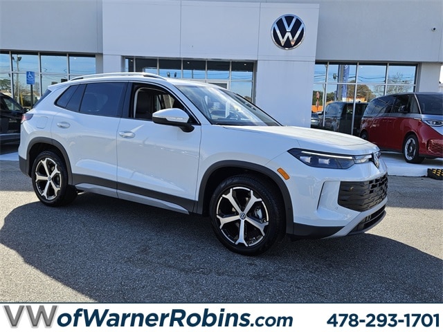 2026 Volkswagen Tiguan SE's photo