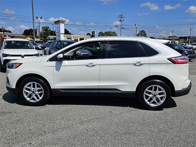 2023 Ford Edge SEL photo 4