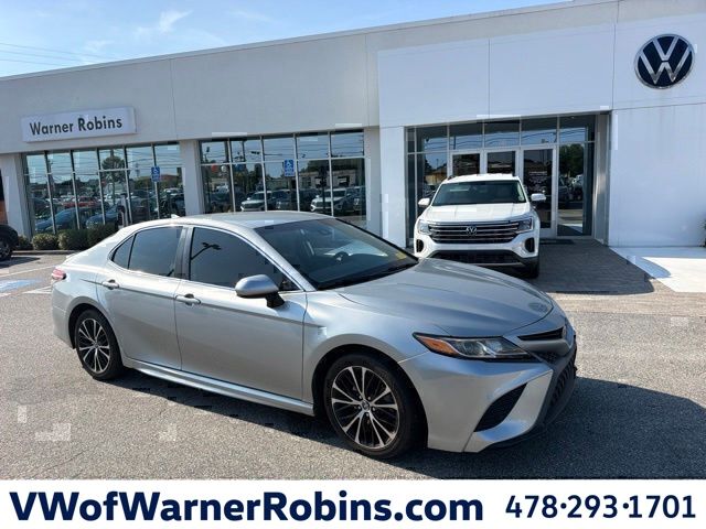 Celestial Silver 2019 Toyota Camry Sedan Front-Wheel Drive 8-Speed Automatic