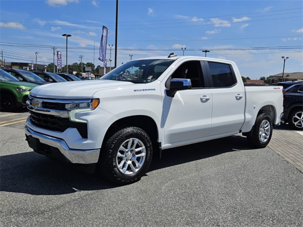 Used 2024 Chevrolet Silverado 1500 LT Truck Crew Cab
