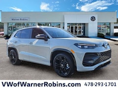 2026 Volkswagen Tiguan 2.0T SE R-Line Black SUV
