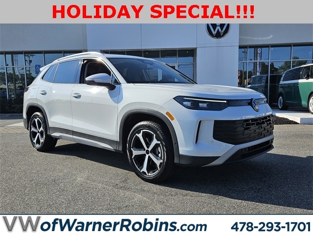 2025 Volkswagen Tiguan SE's photo