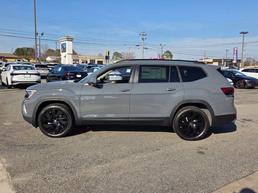 New 2026 Volkswagen Atlas 2.0T SE w/Technology SUV