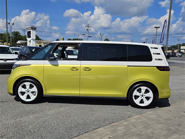 2025 Volkswagen ID. Buzz photo 4