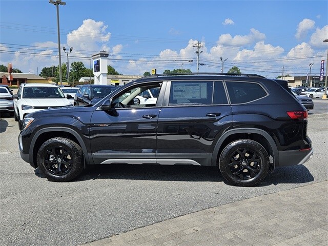 2026 Volkswagen Atlas Peak Edition SE photo 4