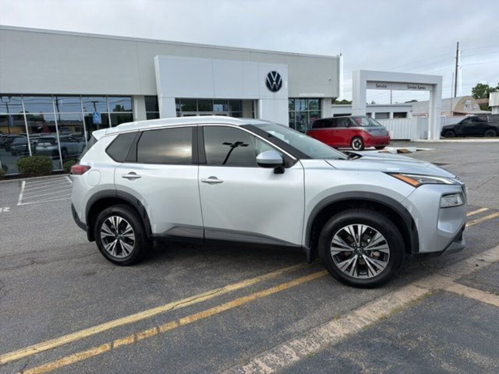 Used 2023 Nissan Rogue SV SUV