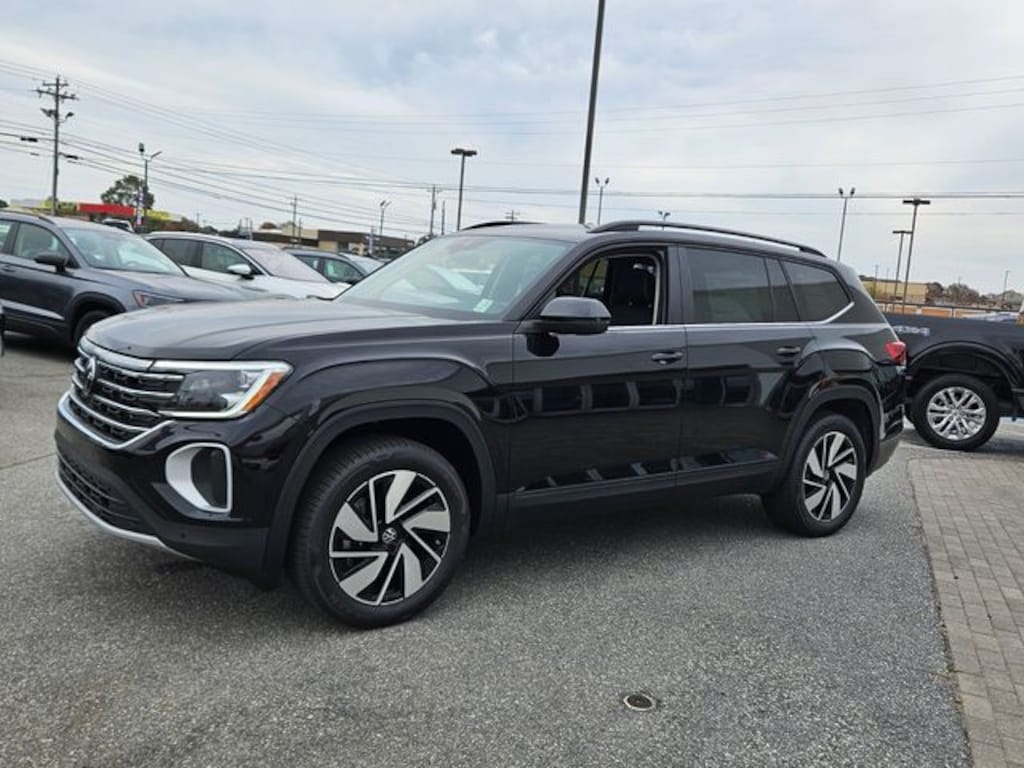 New 2026 Volkswagen Atlas 2.0T SE w/Technology SUV