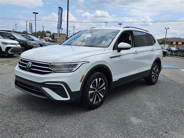 2022 Volkswagen Tiguan S photo 3