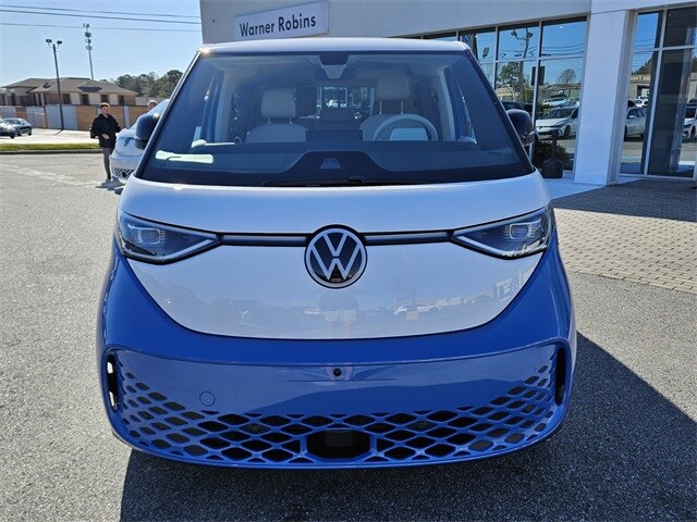 2025 Volkswagen ID. Buzz photo 2