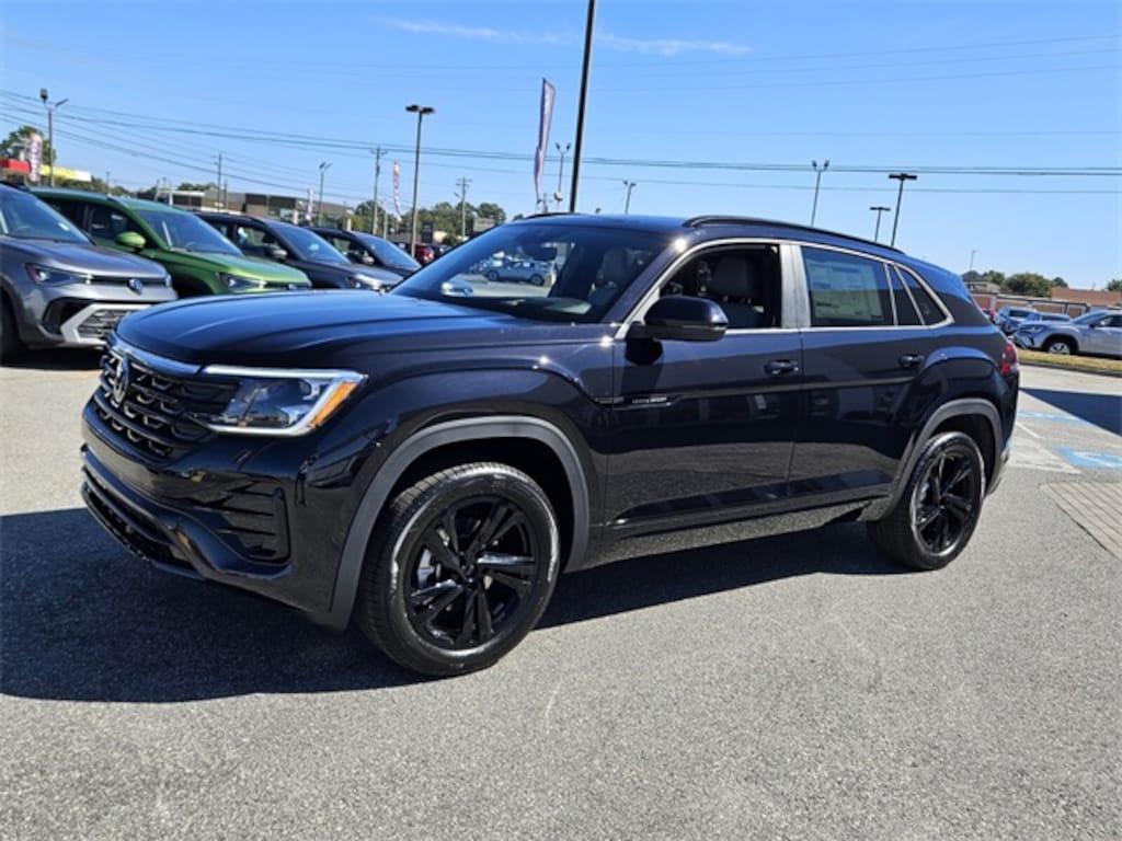 New 2026 Volkswagen Atlas Cross Sport 2.0T SEL R-Line Black SUV