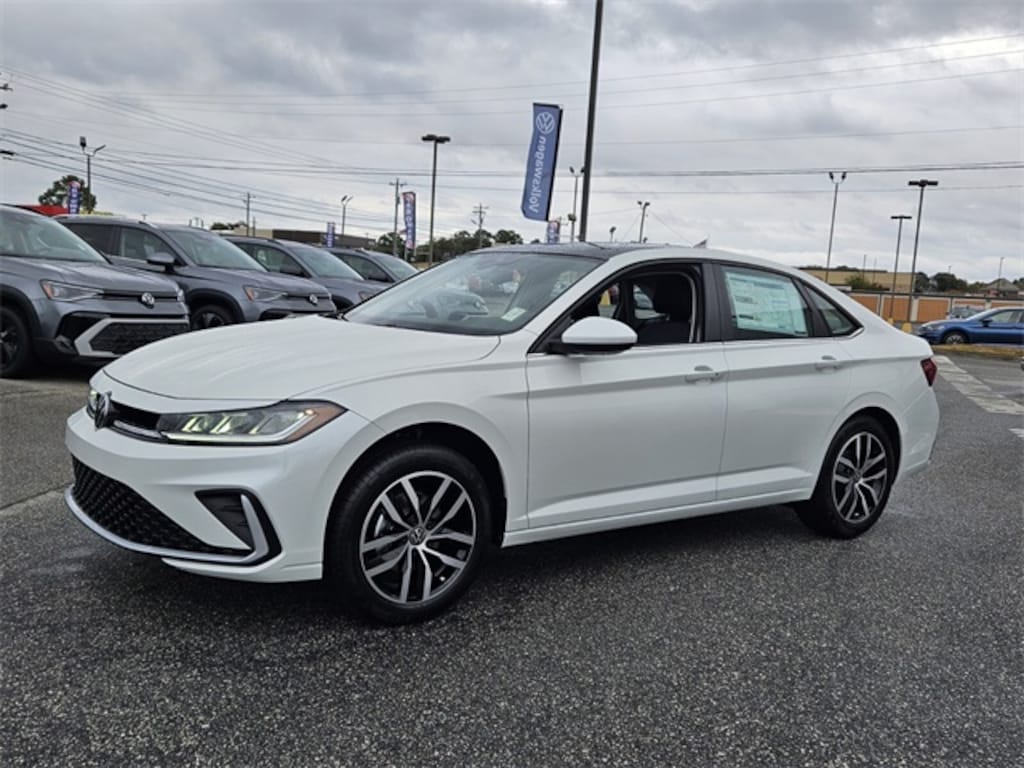 New 2026 Volkswagen Jetta 1.5T SE Sedan