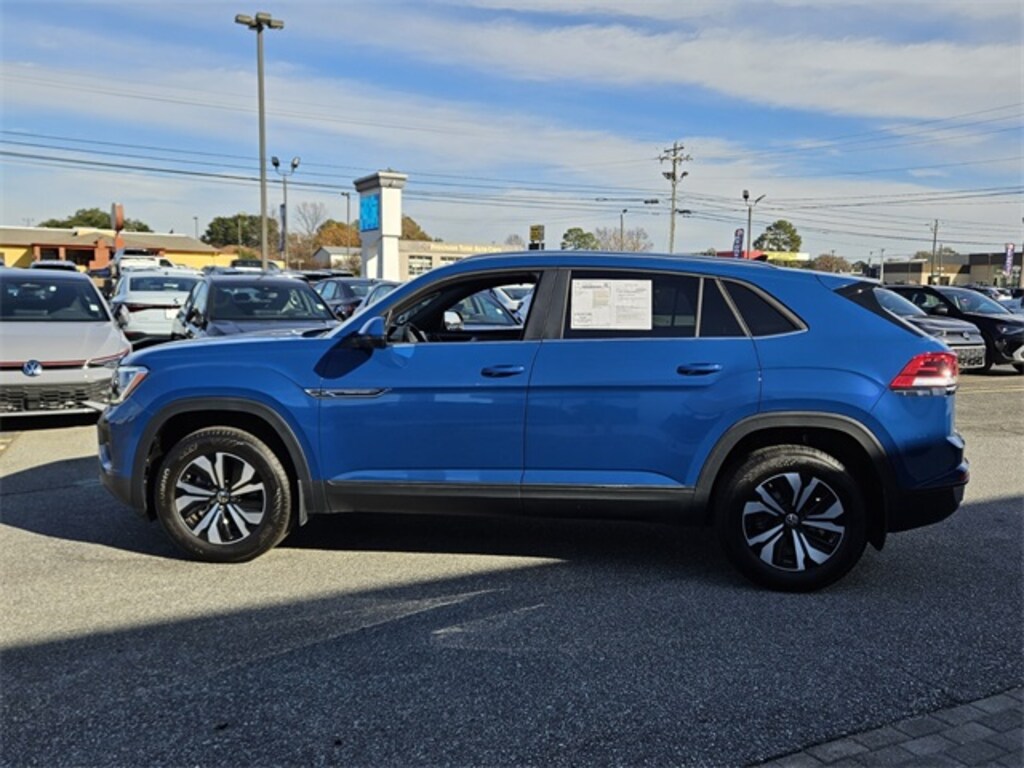 Certified 2025 Volkswagen Atlas Cross Sport 2.0T SE SUV