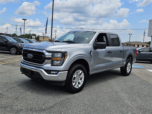 2023 Ford F-150 XLT photo 3