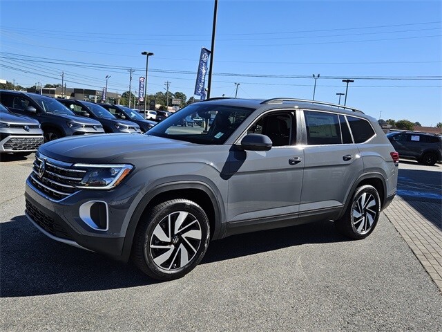 2026 Volkswagen Atlas SE Technology photo 3