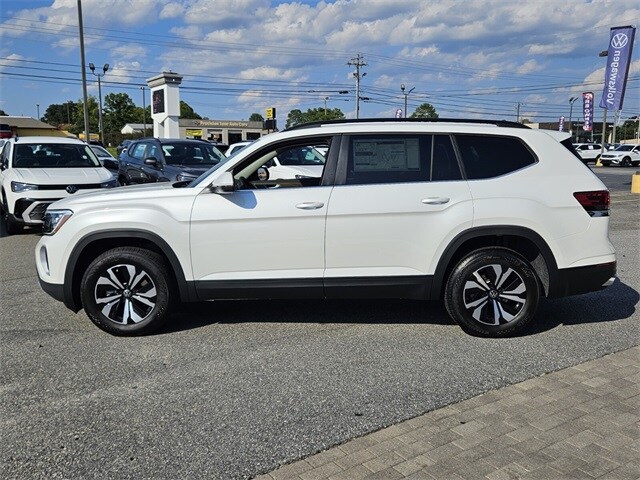 2026 Volkswagen Atlas SE photo 4