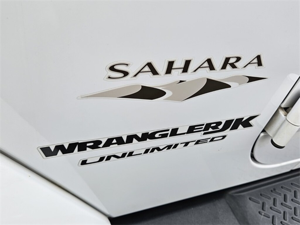Used 2018 Jeep Wrangler JK Unlimited Sahara 4x4 SUV