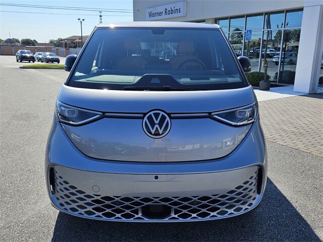 2025 Volkswagen ID. Buzz Pro Plus photo 2