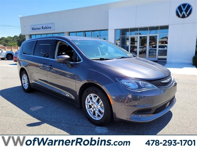 2023 Chrysler Voyager Van Passenger Van 
