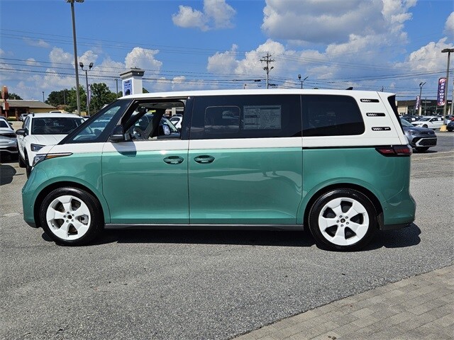 2025 Volkswagen ID. Buzz photo 4