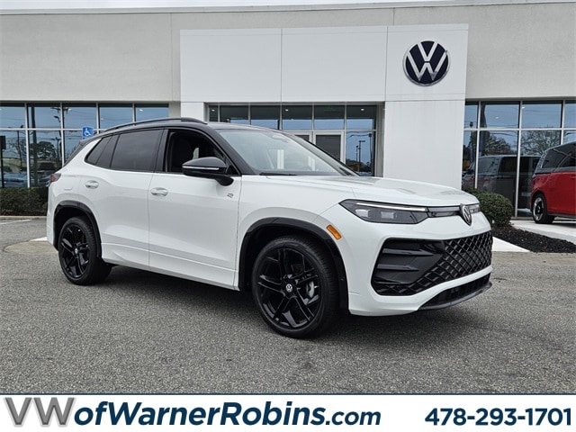 2026 Volkswagen Tiguan SE R-LINE BLACK's photo