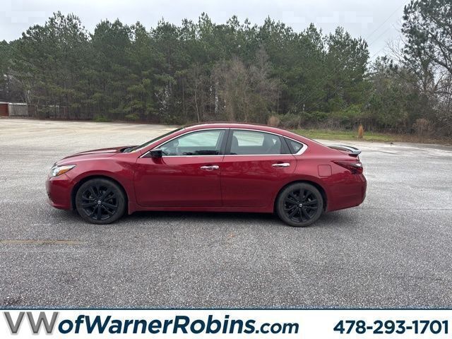 Used 2017 Nissan Altima SR with VIN 1N4AL3AP3HC226946 for sale in Warner Robins, GA