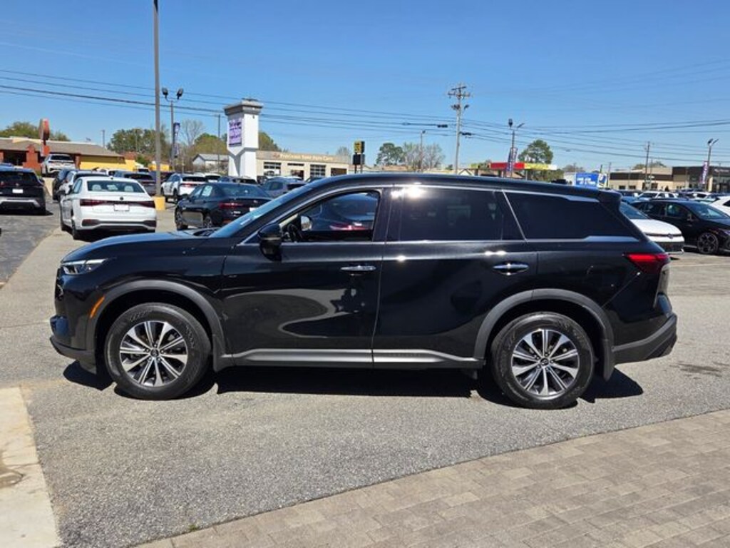Used 2023 INFINITI QX60 PURE SUV