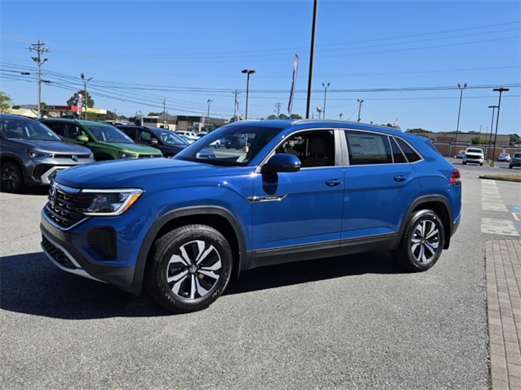 New 2026 Volkswagen Atlas Cross Sport 2.0T SE SUV