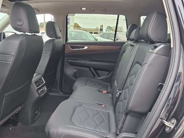 2026 Volkswagen Atlas SE w/Tech - Photo 6