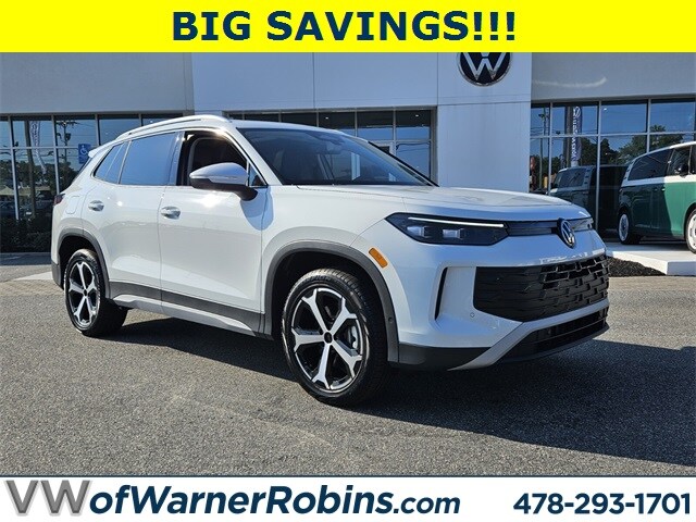 2025 Volkswagen Tiguan SE's photo