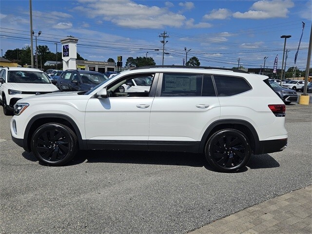2026 Volkswagen Atlas SE Technology photo 4