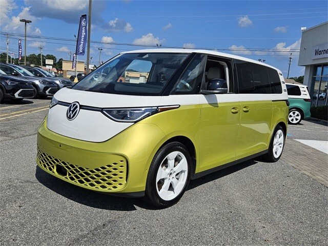 2025 Volkswagen ID. Buzz photo 3