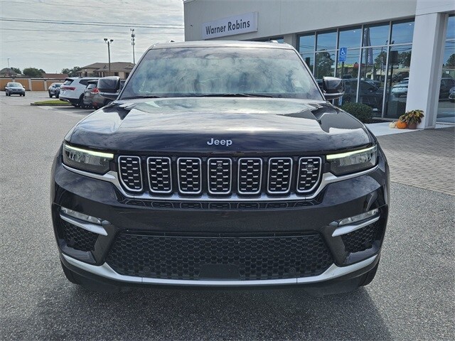 2023 Jeep Grand Cherokee Summit photo 2