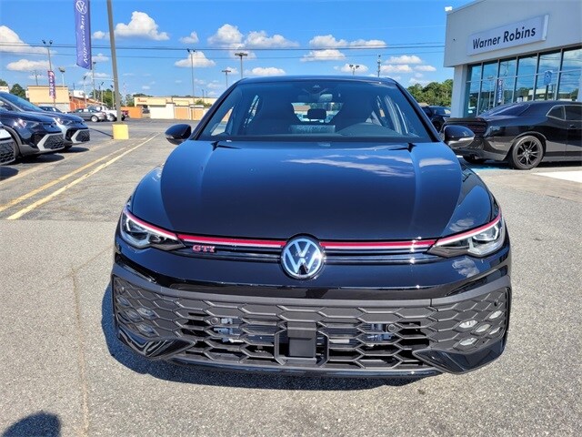 2025 Volkswagen Golf GTI S photo 2