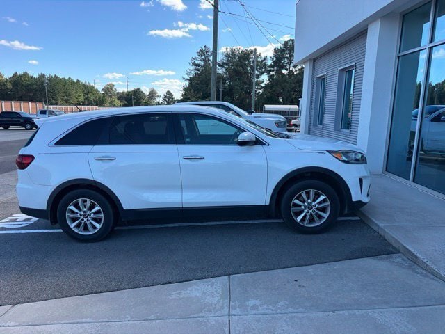 Used 2020 Kia Sorento L with VIN 5XYPG4A32LG632314 for sale in Warner Robins, GA