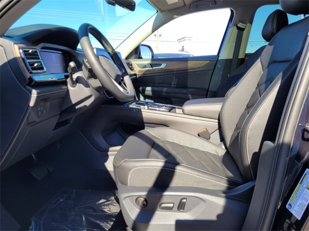 New 2026 Volkswagen Atlas 2.0T SE w/Technology SUV