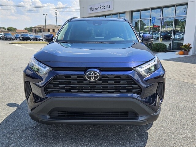 2024 Toyota RAV4 XLE photo 2