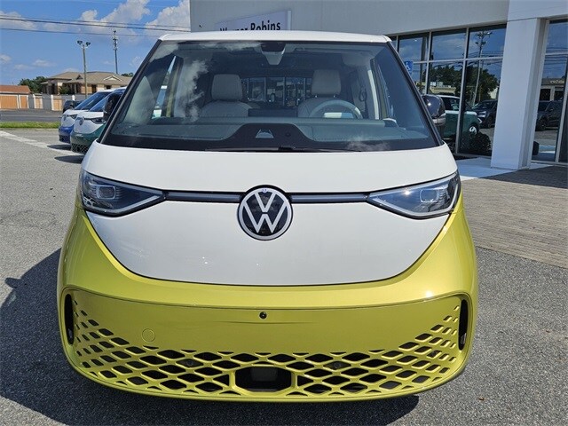 2025 Volkswagen ID. Buzz photo 2
