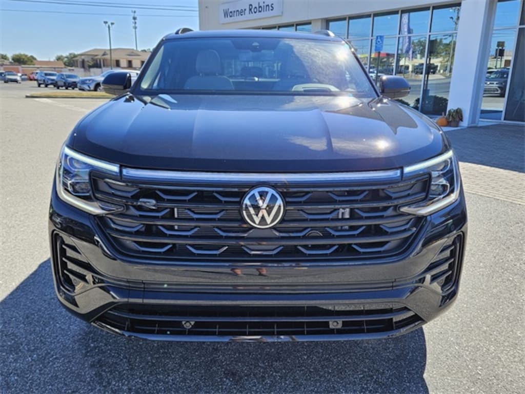 New 2026 Volkswagen Atlas Cross Sport 2.0T SEL R-Line Black SUV