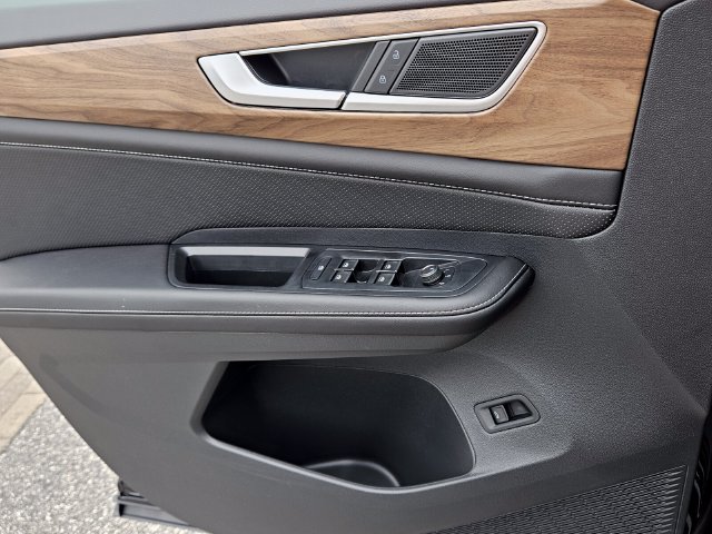 2026 Volkswagen Atlas SE w/Tech - Photo 29