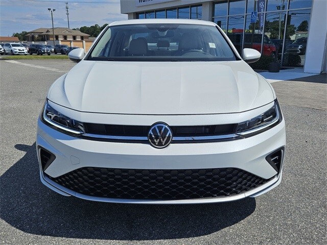 2025 Volkswagen Jetta 1.5T SE photo 2