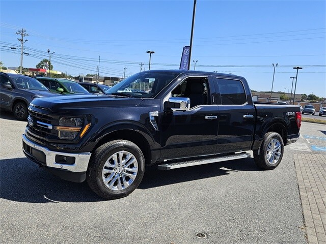 2024 Ford F-150 XLT photo 3