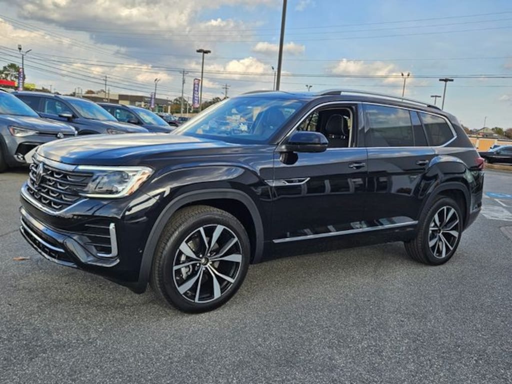 New 2026 Volkswagen Atlas 2.0T SEL Premium R-Line SUV